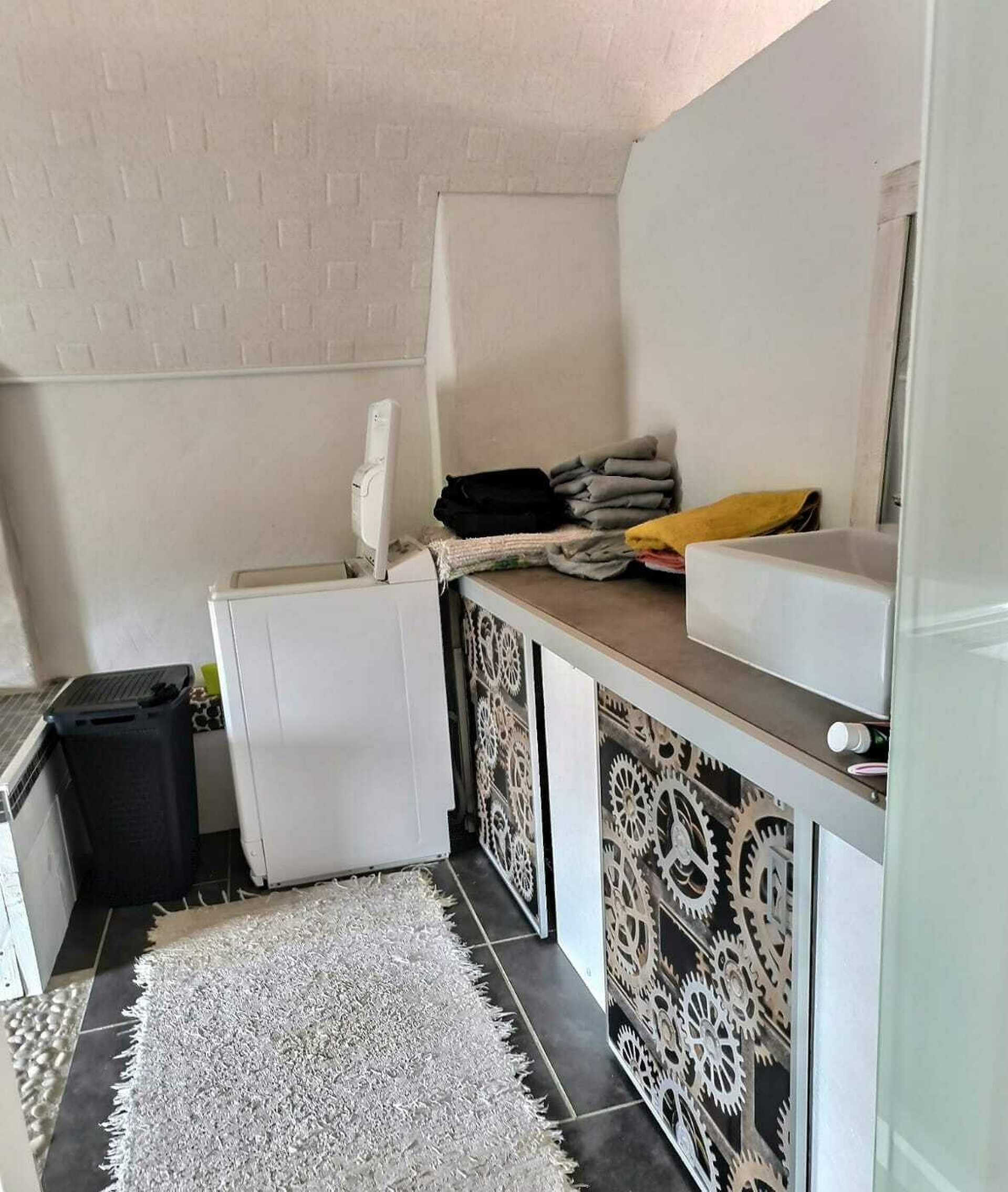 Image 12